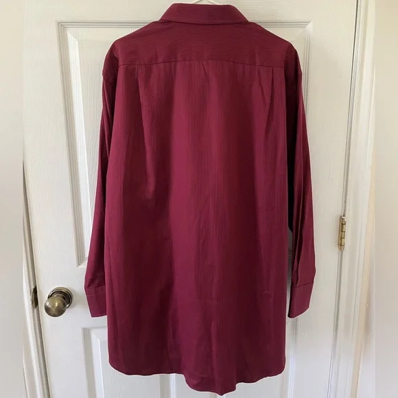 Hugo Boss Men's Burgundy Dress Shirt - Picture 2 of 4